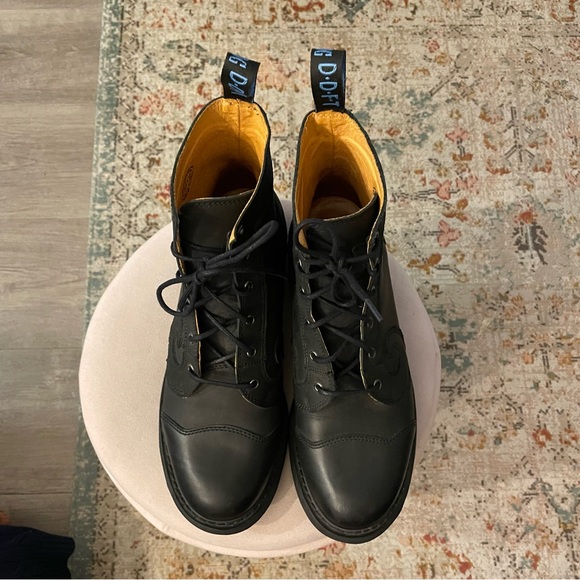 John Fluevog 7TH HEAVEN DERBY SWIRL
(6 EYE) CLASSIC DERBY BOOTS in Black Leather - Picture 8 of 13